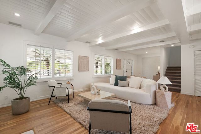 Property photo of 3011 Clune AV
