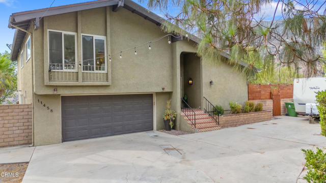 Property photo of 11458 Garret PL