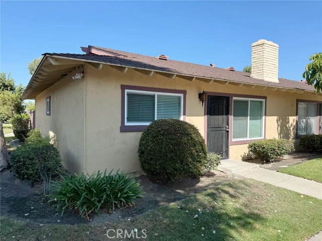 Property photo of 1030 N ACACIA