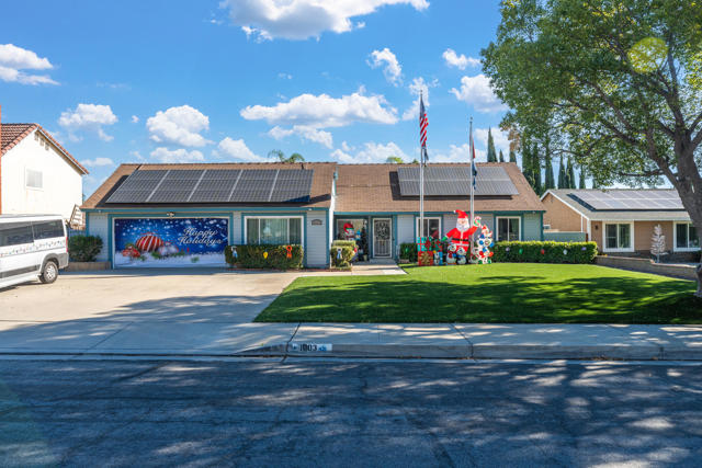 Property photo of 1003 N Driftwood AV