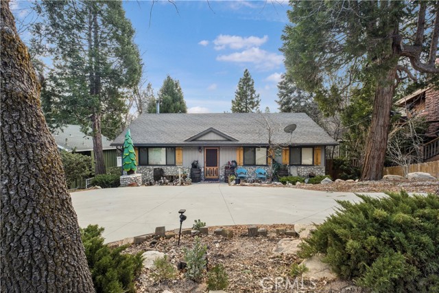 Property photo of 352 Cedarbrook DR