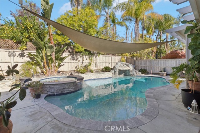 Property photo of 29366 Oakmont CT