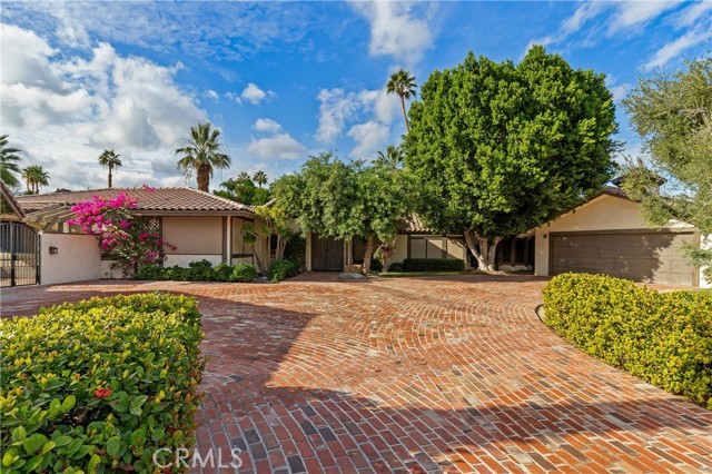 Property photo of 1 Clancy LN