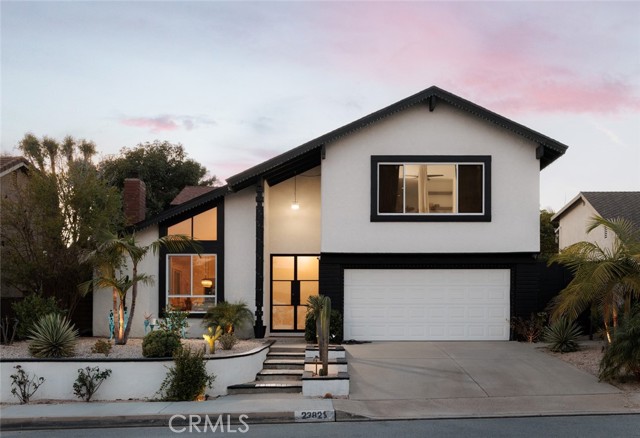 Property photo of 23821 Avenida Columbia