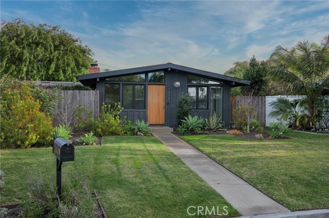 Photo of 1956 Rosemary Pl