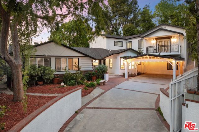 Property photo of 3601 Dellvale PL