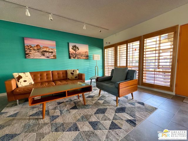 Property photo of 277 E Alejo RD