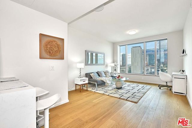 Property photo of 889 Francisco ST