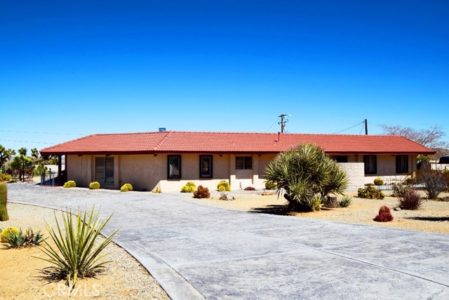 Property photo of 58573 Santa Maria DR
