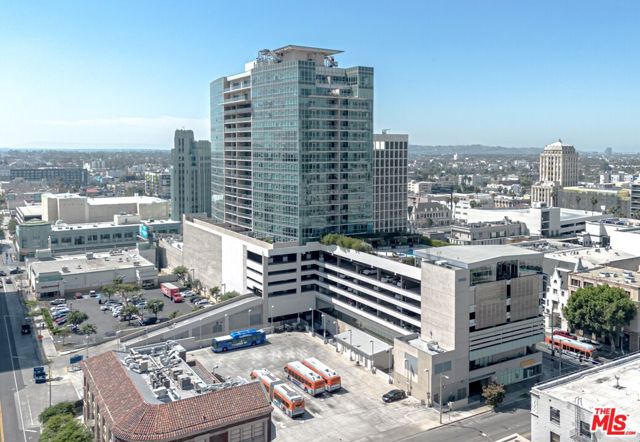 Property photo of 3785 Wilshire BL