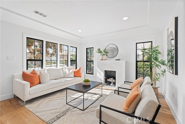 Property photo of 2327 Bonnie Brae