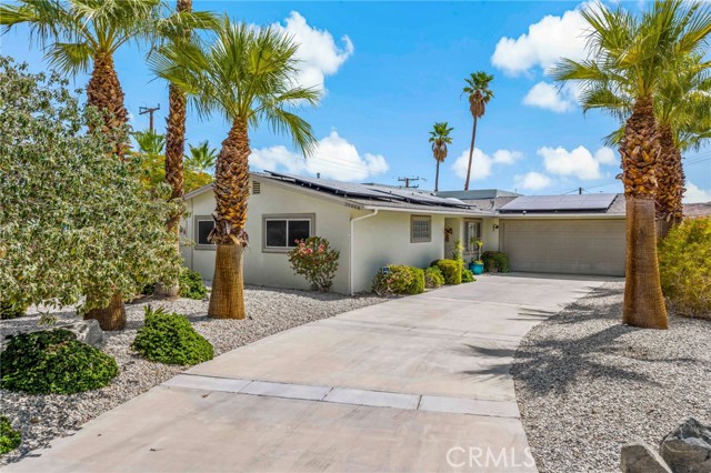 Property photo of 39004 Knoll View CR