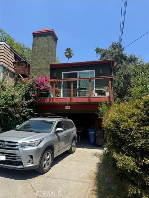 Property photo of 714 Brookside LN