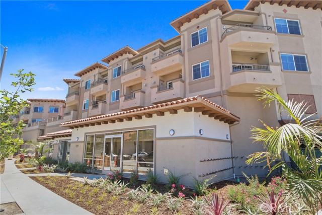 Photo of 927 Deep Valley Dr