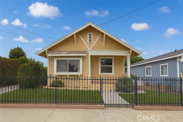 Property photo of 576 William ST