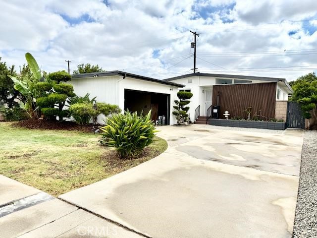 Property photo of 16928 S Raymond PL