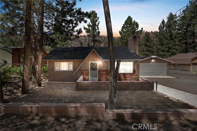 Property photo of 592 Mountain View AV