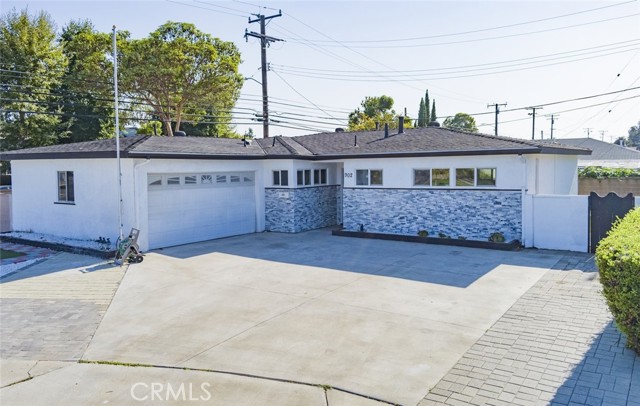 Property photo of 902 Alene CR