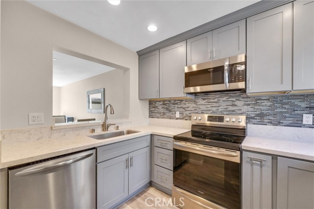 Property photo of 5825 E Creekside AV