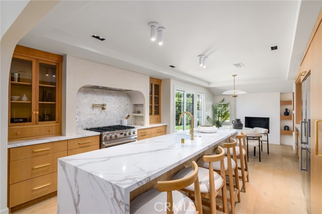Property photo of 1206 Blue Gum LN