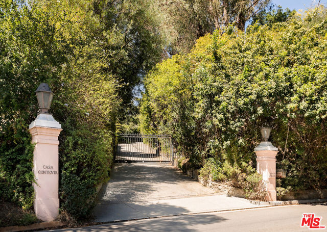 Property photo of 10934 Bellagio RD