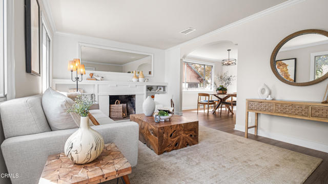 Property photo of 967 N El Molino AV