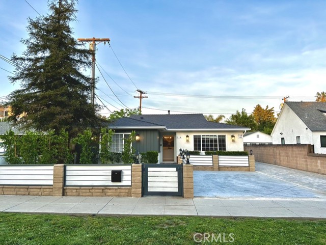 Property photo of 114 S Lamer ST