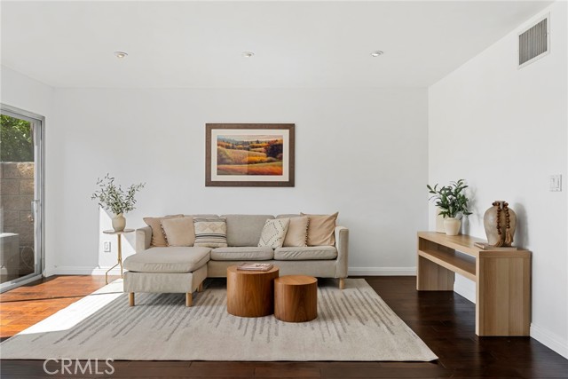 Property photo of 5112 W 1st