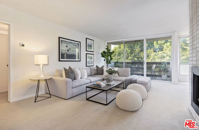 Property photo of 809 S Bundy DR