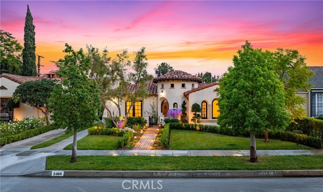 Photo of 2460 Cumberland