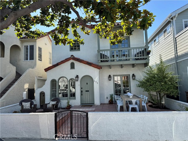 Property photo of 173 Glendora AV