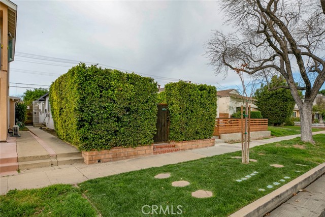 Property photo of 1423 N Hollywood