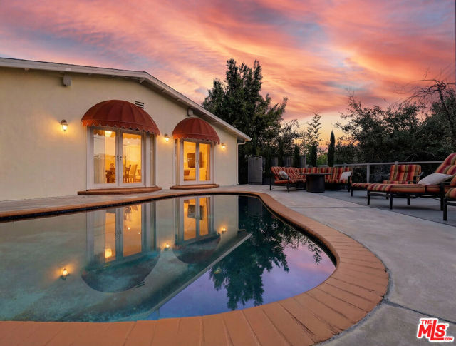 Property photo of 7796 Skyhill DR