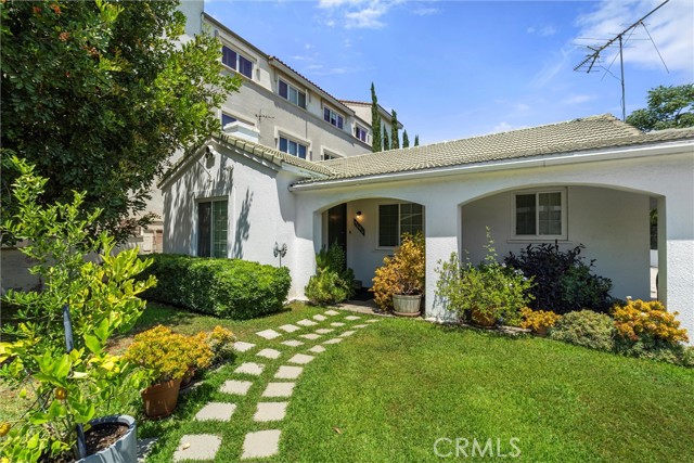Property photo of 5646 Woodman AV