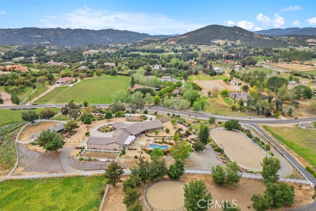 Property photo of 40190 Via Caballos