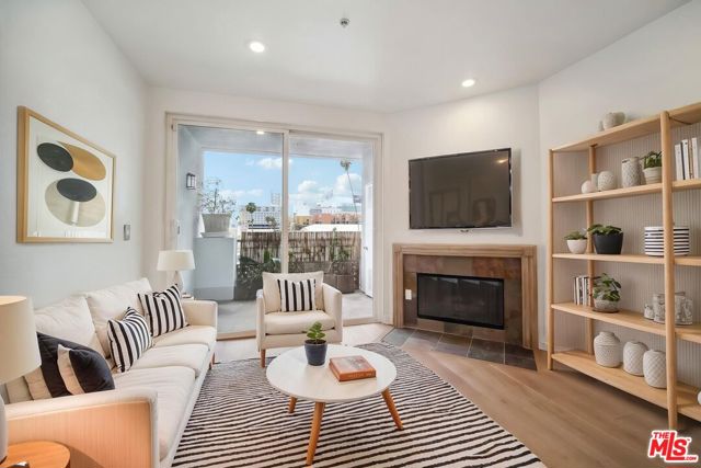 Property photo of 6038 Carlton WY