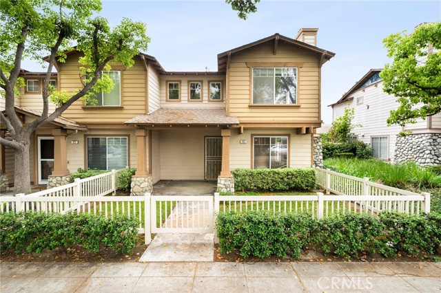 Property photo of 935 E Broadway
