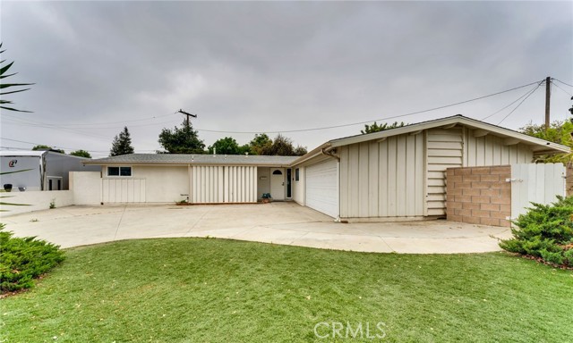 Property photo of 418 S Vecino DR