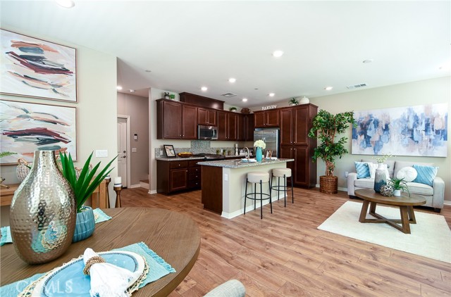 Property photo of 40317 Calle Real