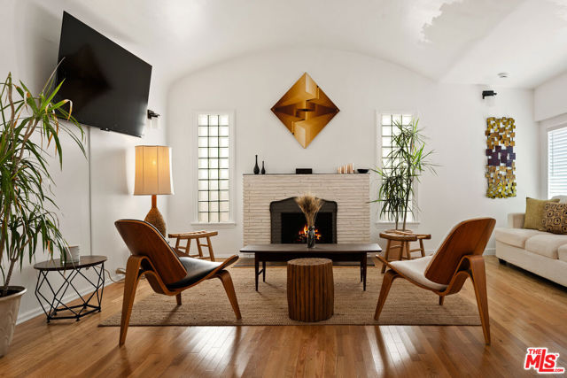 Property photo of 7459 Rosewood AV