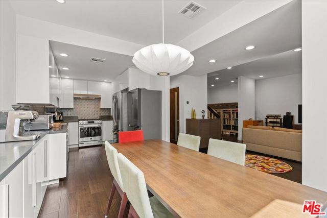 Property photo of 1734 N Verdugo RD