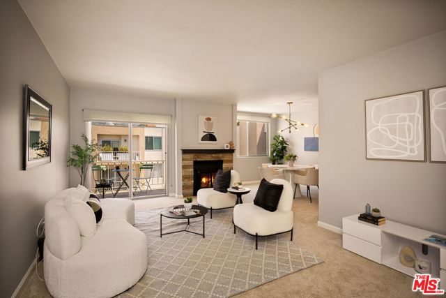 Property photo of 927 N Kings RD