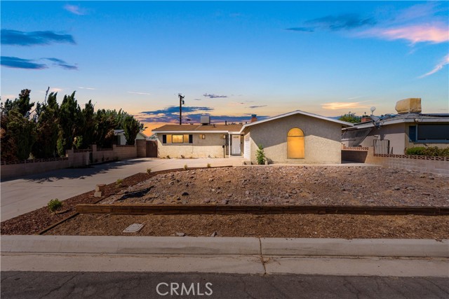 Property photo of 823 W Avenue J14