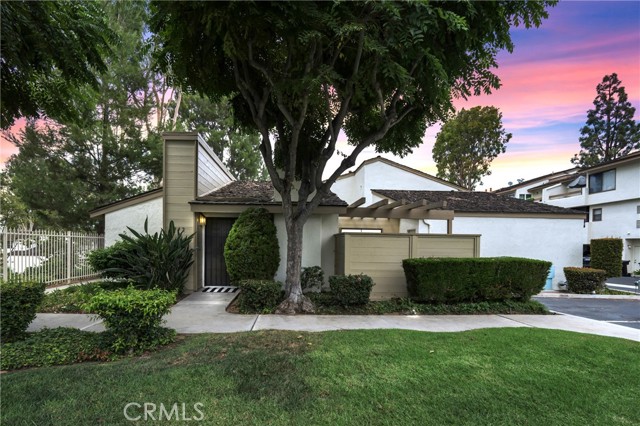 Photo of 242 Mountain Ct