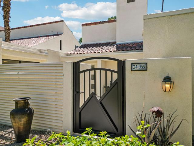 Property photo of 34935 Mission Hills DR