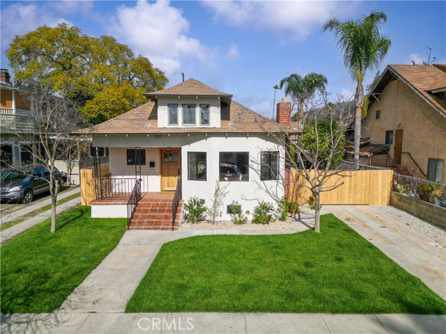 Property photo of 137 E Avenue 42