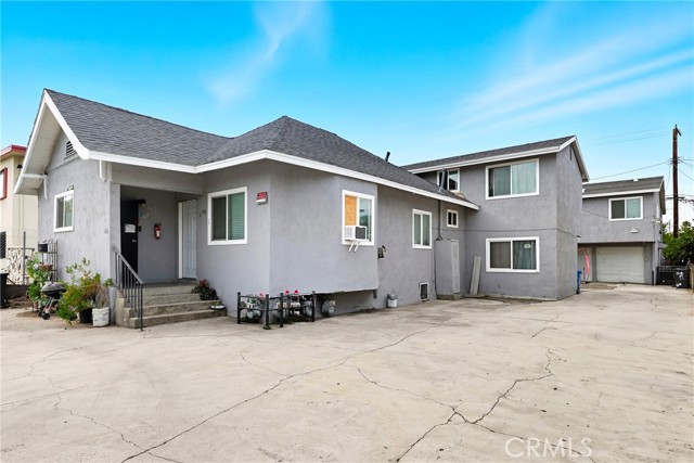 Property photo of 136 E Avenue 44