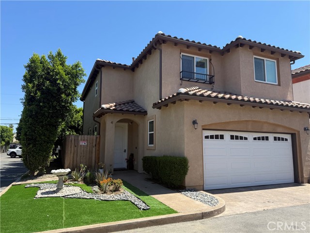 Property photo of 8621 Noble AV