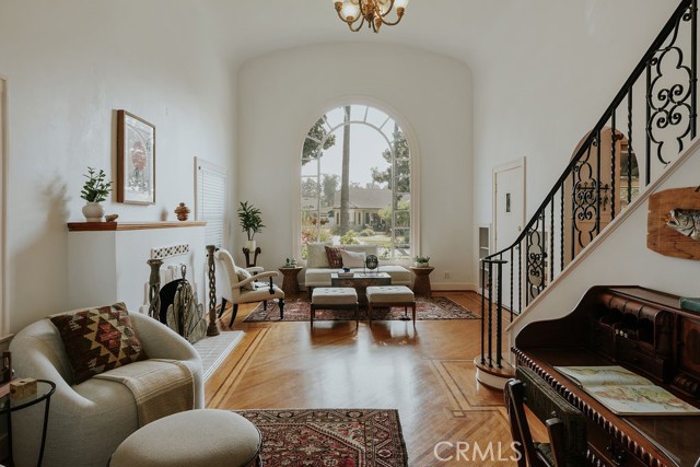 Property photo of 521 W Whiting AV