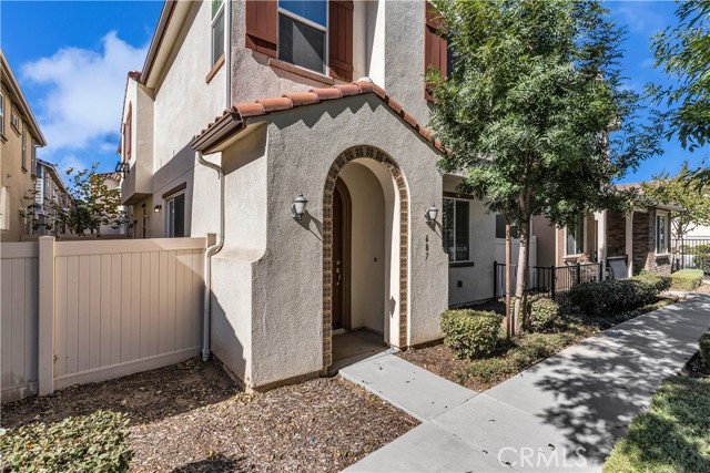 Photo of 687 S Fillmore